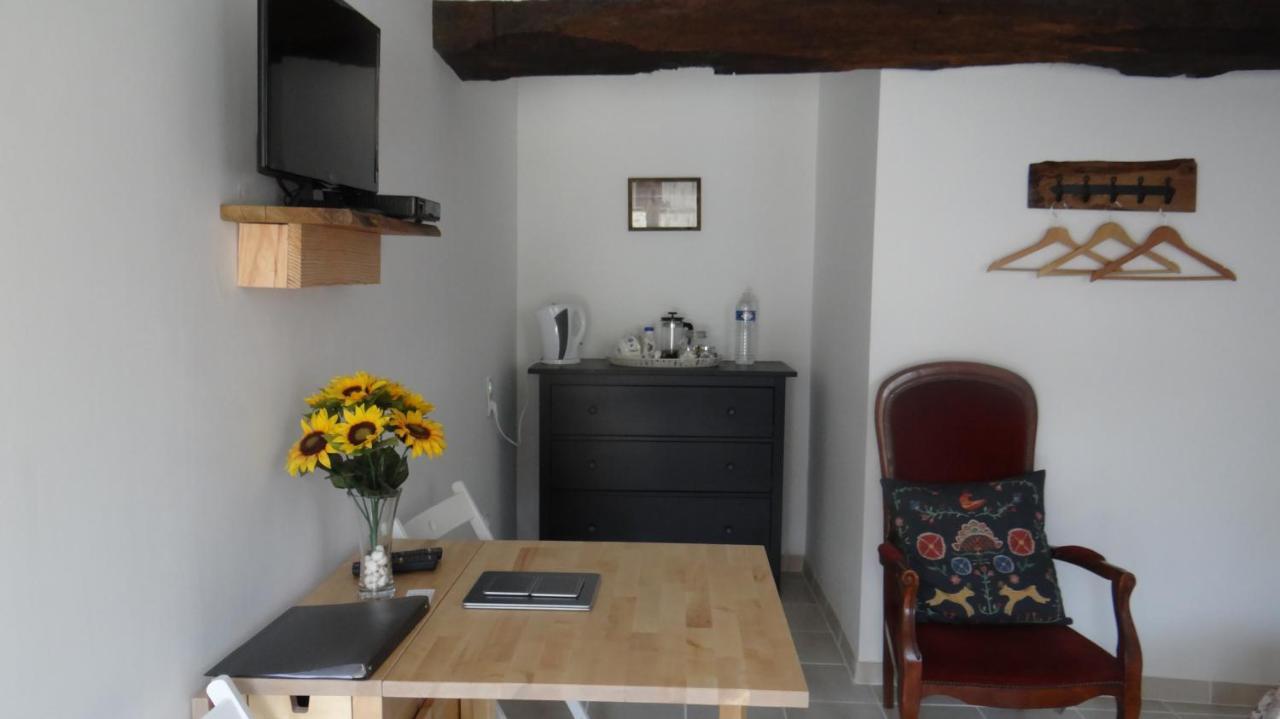 Villiers-Fossard La Petite Houssaye B&B 외부 사진